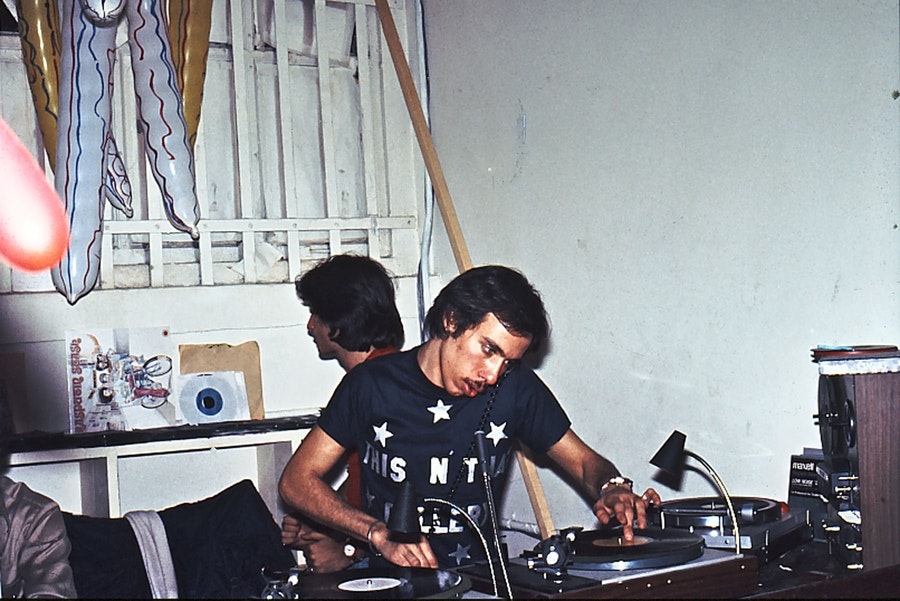 Never-heard-before mix by Nicky Siano from the Gallery, October 1976